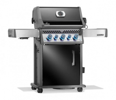 Газовый гриль NAPOLEON Rogue PRO-S 425 (черный, с ИК горелкой 3/3, задней горелкой и вертелом в комплекте)